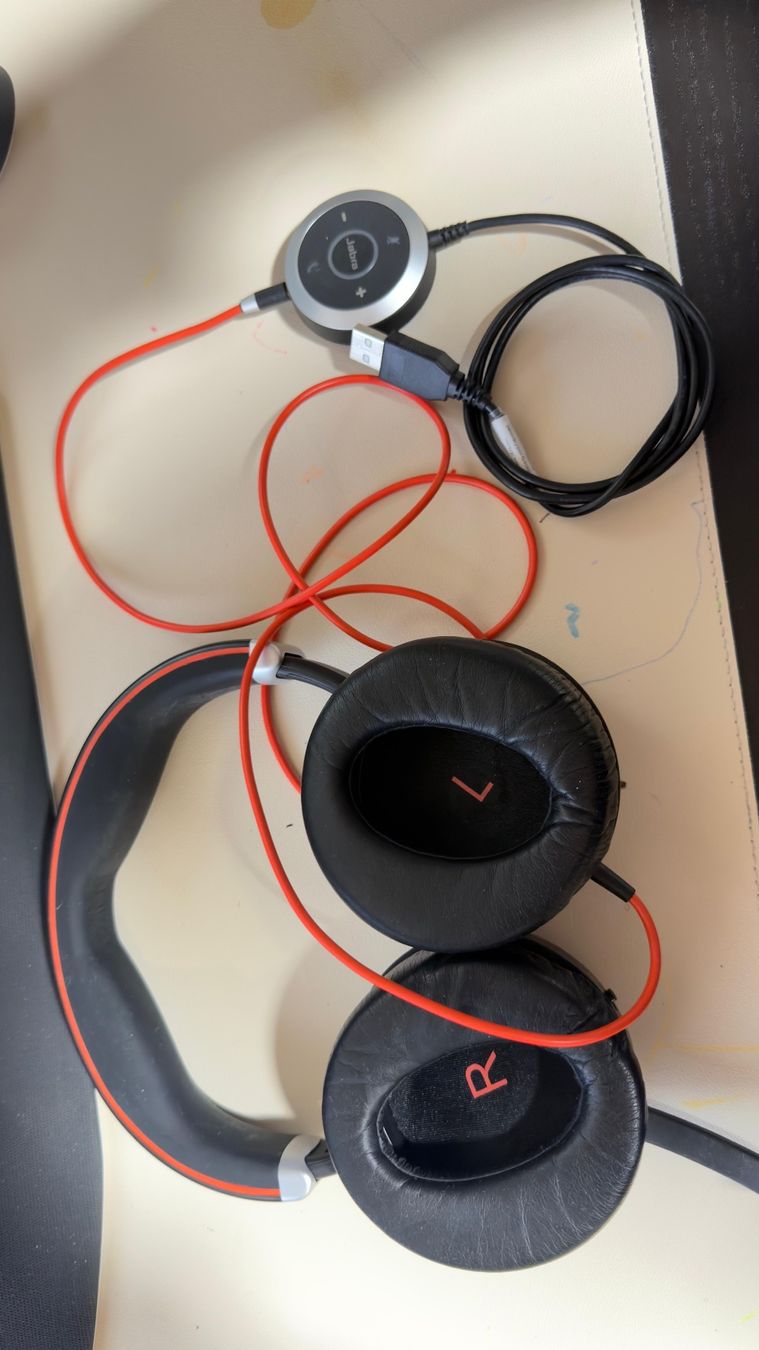 Jabra Cuffie: Jabra Evolve 80 Stereo Over-Ear Headset – Usato da Baar venduto da Sen-61 1