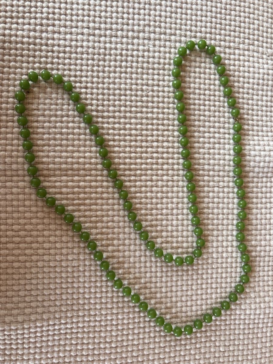 Ketten: Modeschmuck Kette grün / Kunststoff – Gebraucht aus Rümlang von resale35