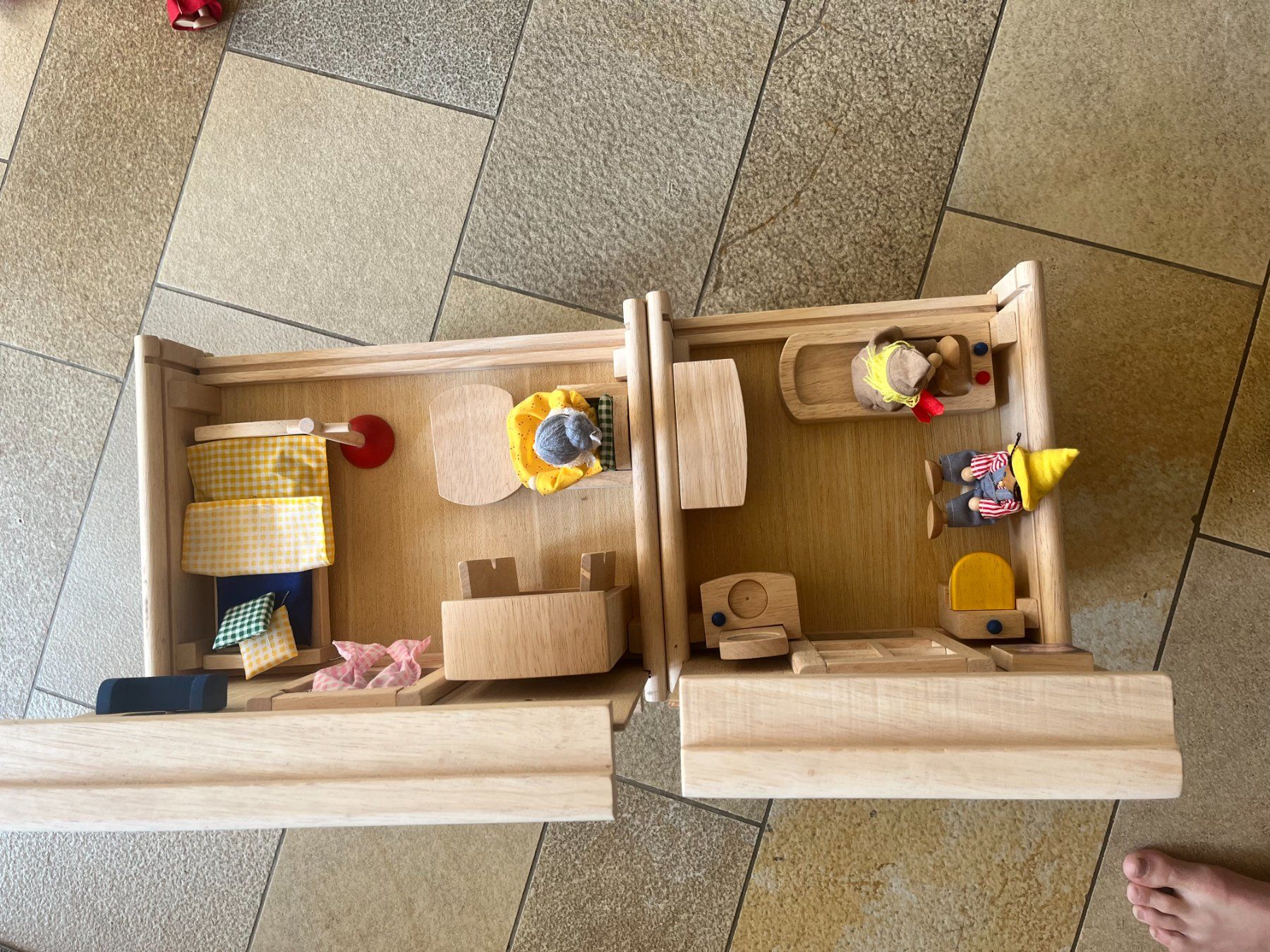 Giocattoli: Holziges Spielhaus – Usato da Thierachern venduto da lou_8l2x 6