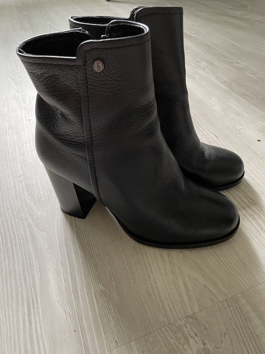 Tommy Hilfiger Scarpe da donna: Tommy Hilfiger stiefel – Nuovo (secondo la descrizione) da Zürich venduto da nur_6cps