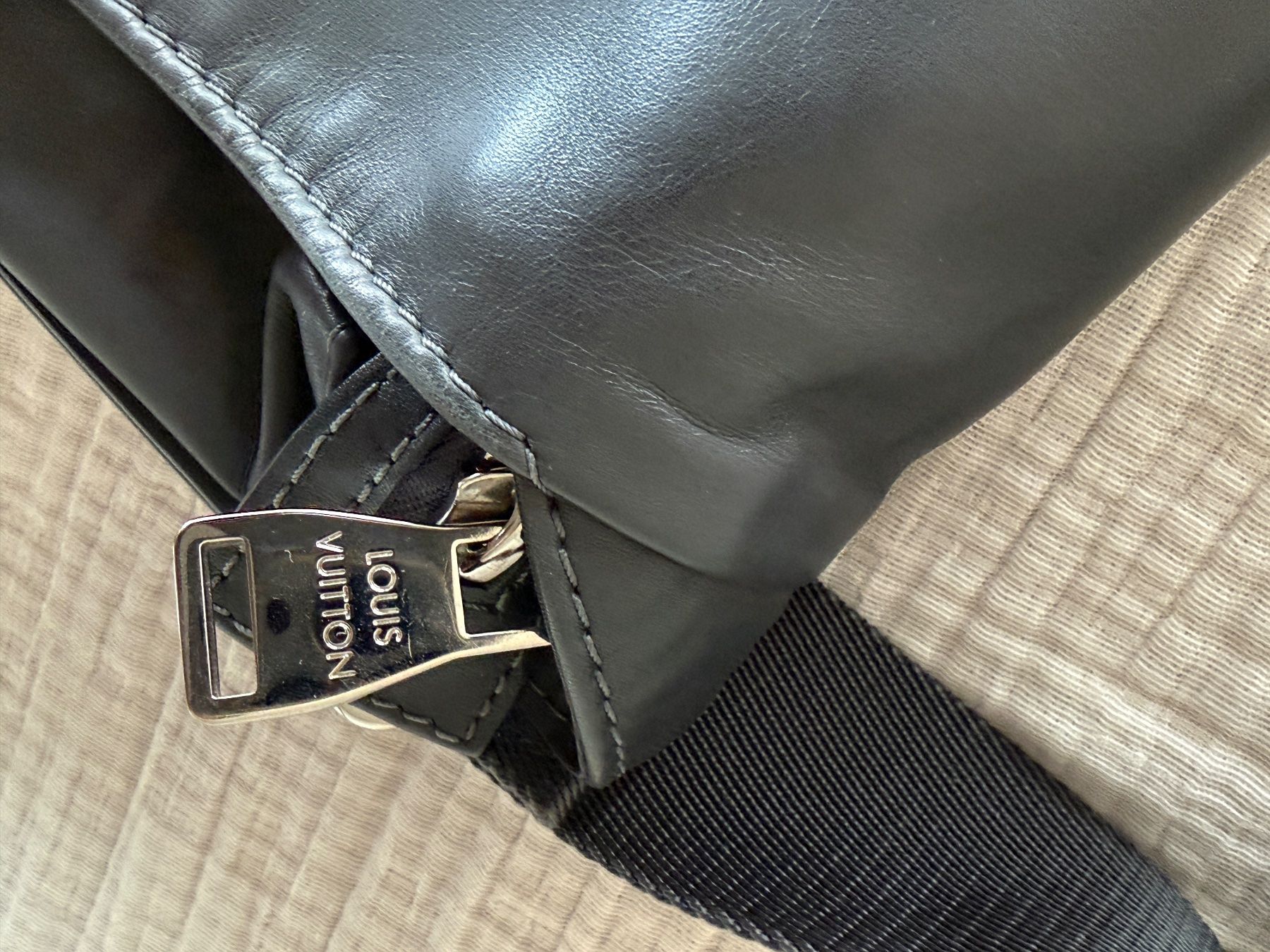 Louis Vuitton Sacs: Louis Vuitton Messenger Bag, Americas Cup, 2017. – D'occasion à Zürich par geo_rslt 3