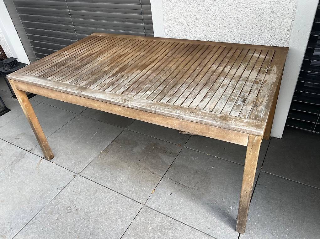 Tische: Ikea Holz Tisch  – Gebraucht aus Steinen von PavlaP 1