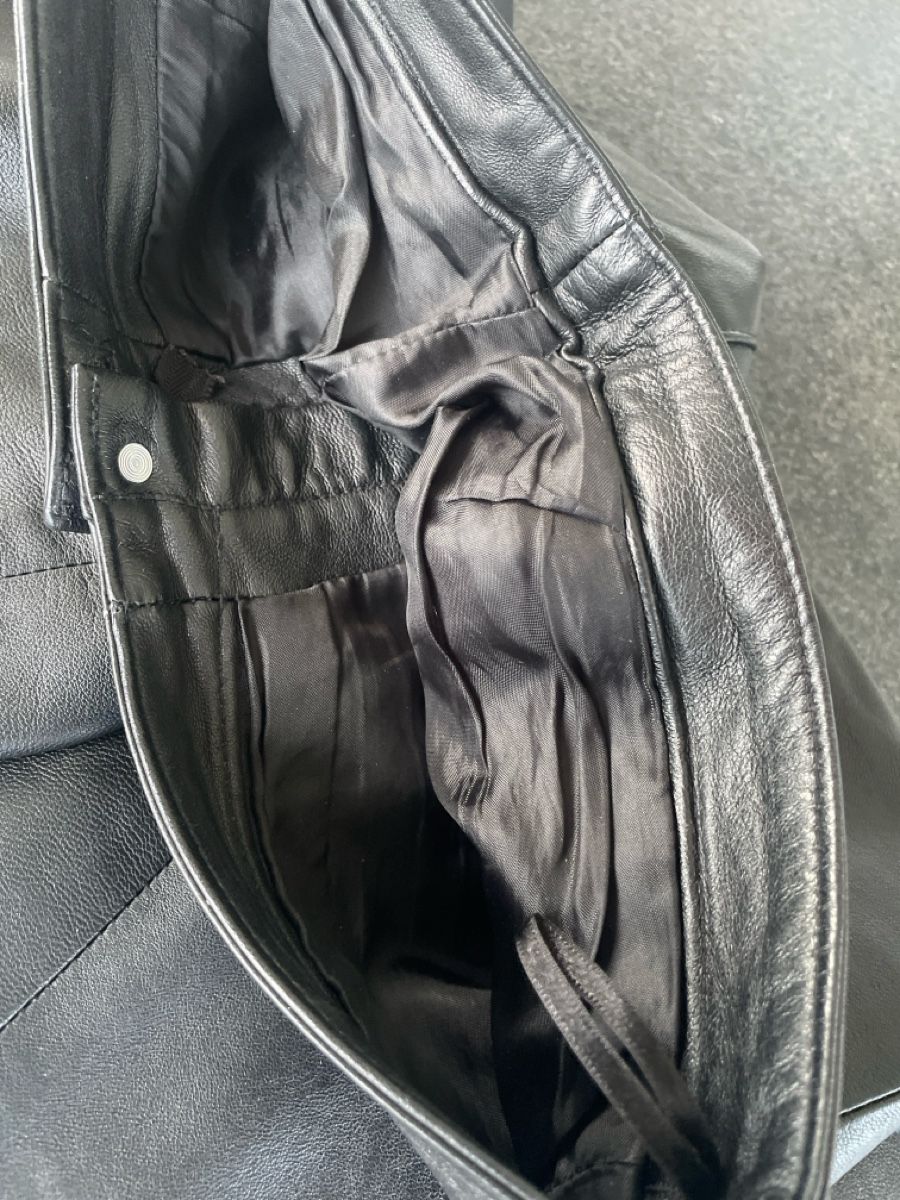 Pantaloni: Hose Leder – Usato da Immensee venduto da ole_j97w 1