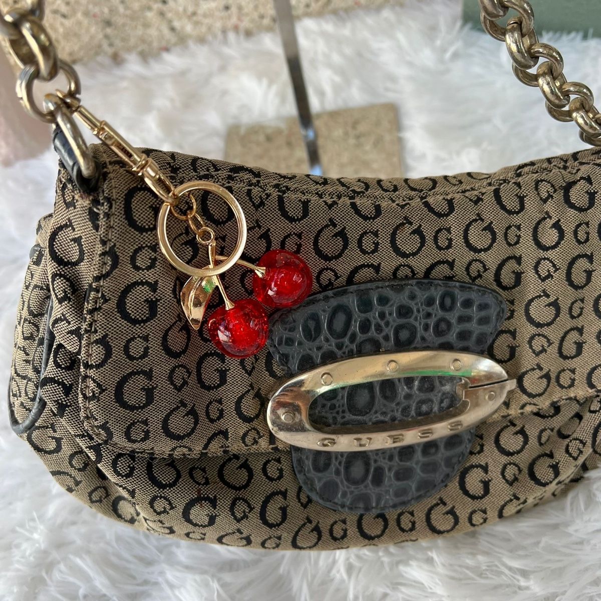 Guess Borse da donna: Guess Handtasche, Y2K Style – Nuovo (secondo la descrizione) da Eggenwil venduto da CNSRVINTAGE 1