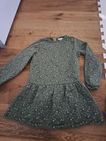 Mädchen Kleid grün mit Blumenmuster Grösse 128