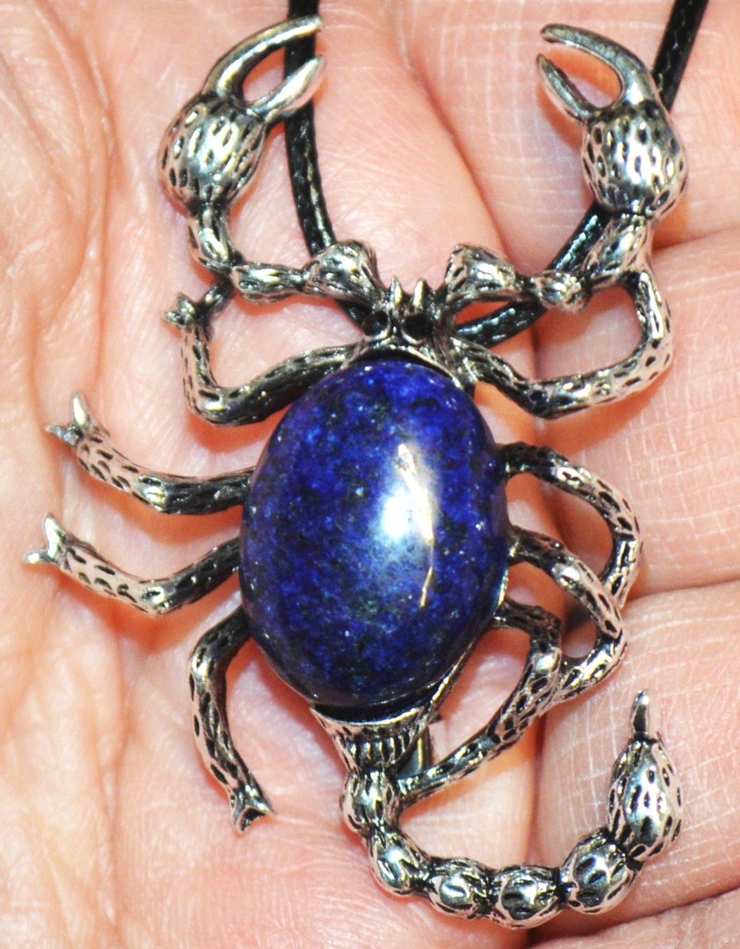 Spille & Fermagli: Brosche oder Halskette - G-756 - Skorpion – Lapislazuli – Nuovo e nell'imballaggio originale da Goldiwil (Thun) venduto da han_v5b7 2