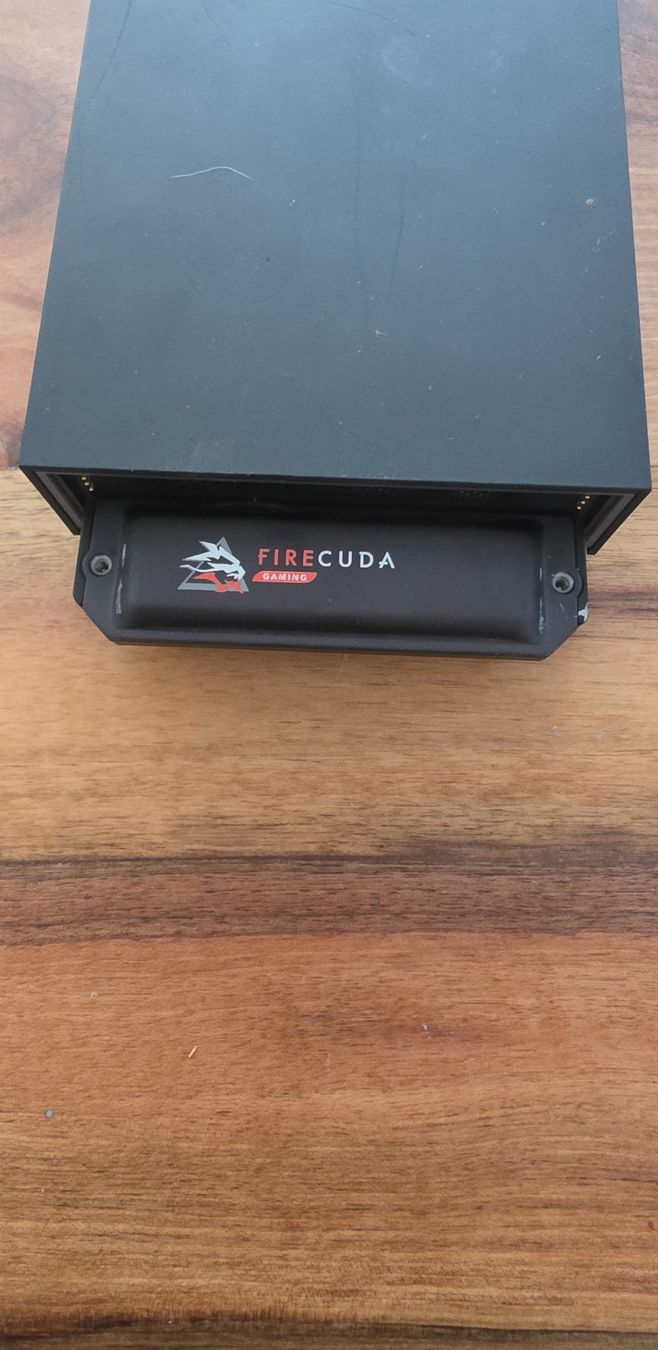 Dischi rigidi: Seagate FireCuda Gaming Dock Externe Festplatte – Usato da Fislisbach venduto da manolaso73 1