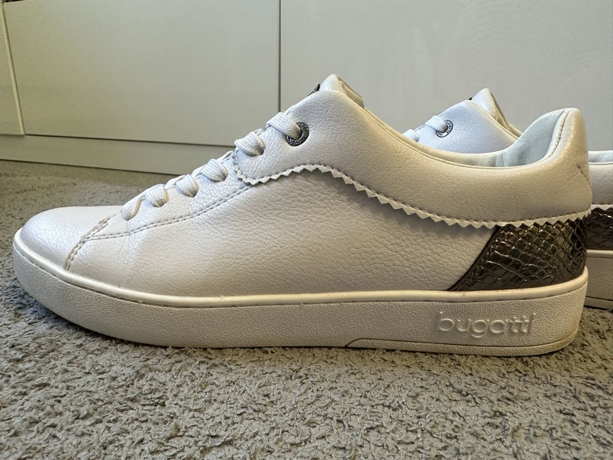 Bugatti Damenschuhe: Bugatti Sneaker-Neuwertig – Gebraucht aus Liestal von ichjel 2