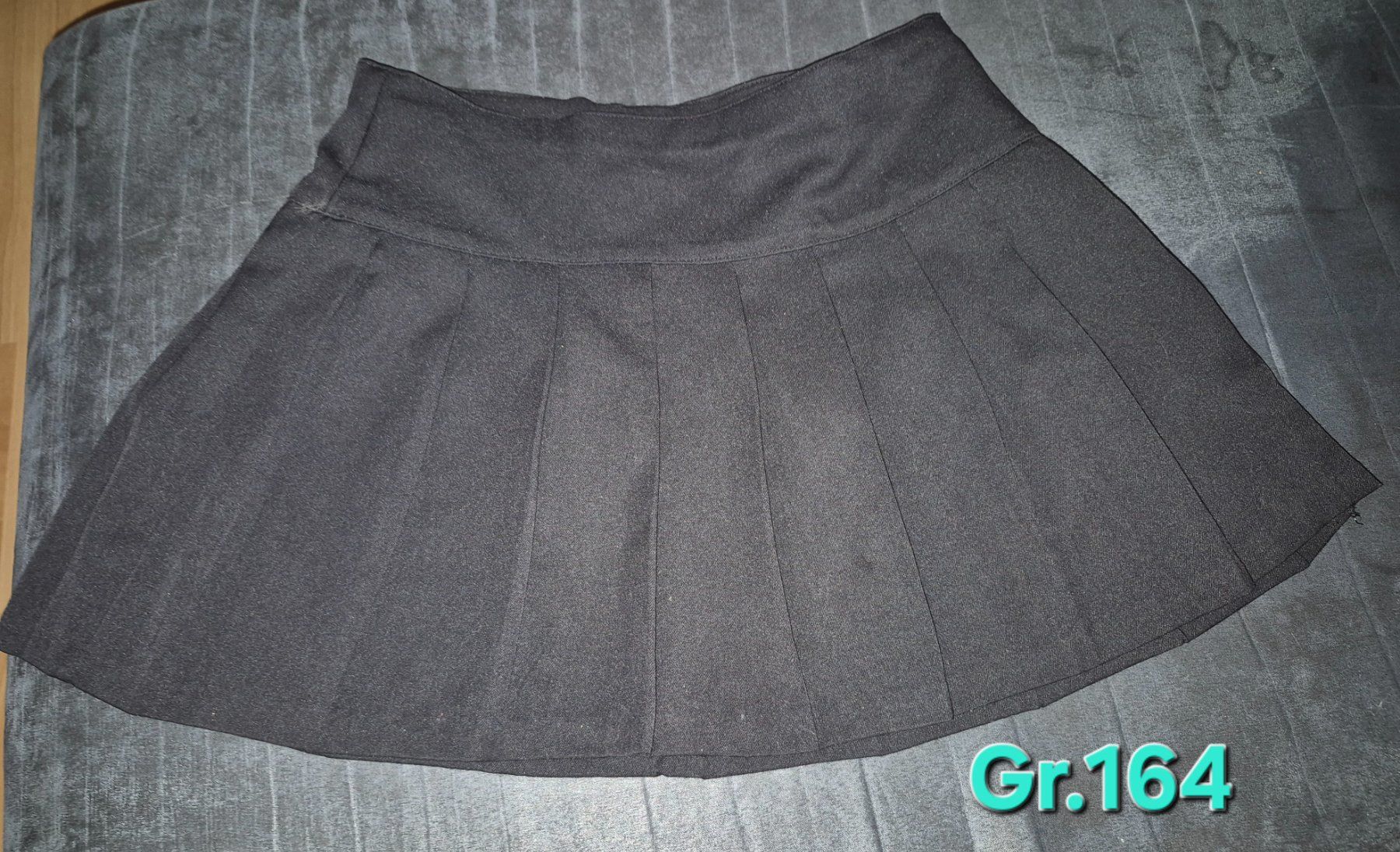 Vestiti & Gonne: Rock 4er Set Gr.164 – Usato da Samstagern venduto da 79mace21 2