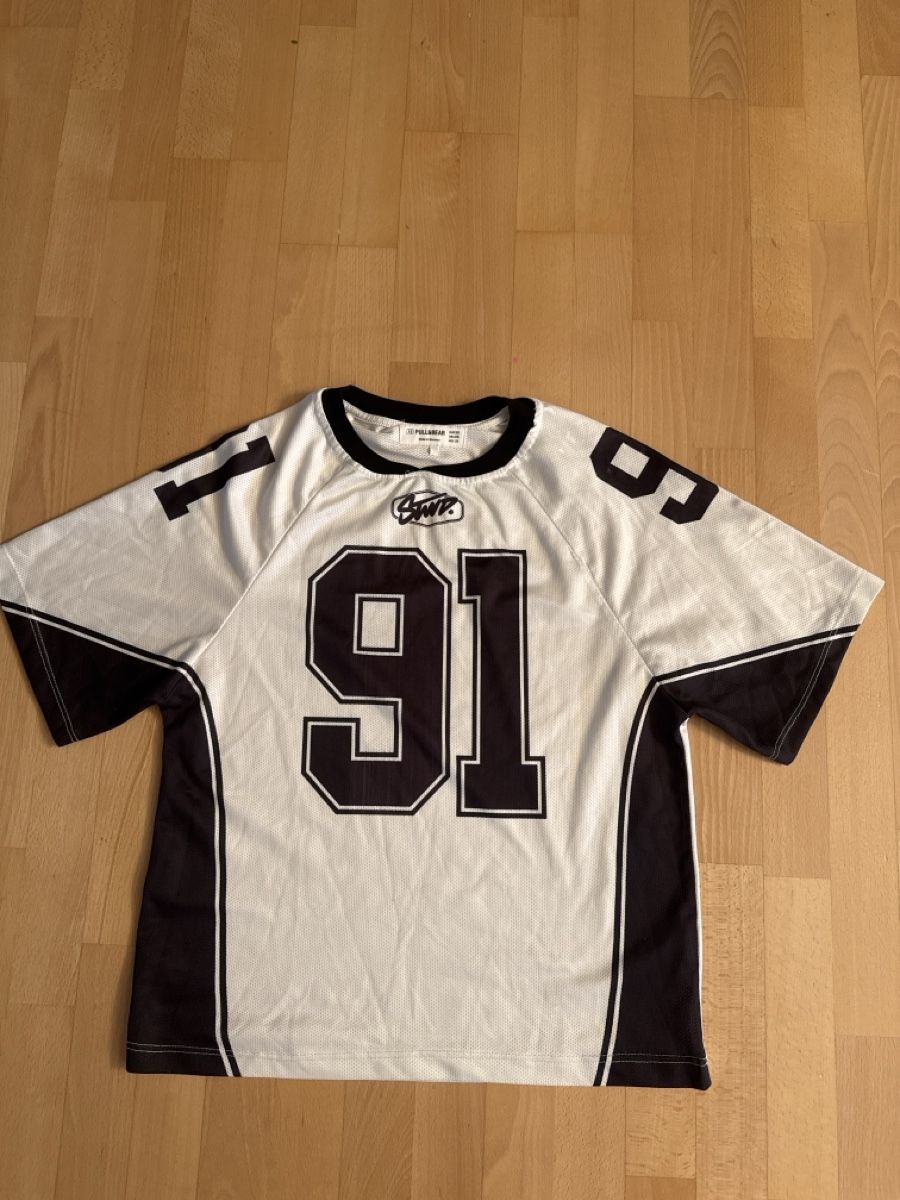 Pull&Bear T-Shirts: Pull&Bear T-shirt – Neu (gemäss Beschreibung) aus Uzwil von ale_27xy