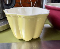 Rössler Puddingform gelb