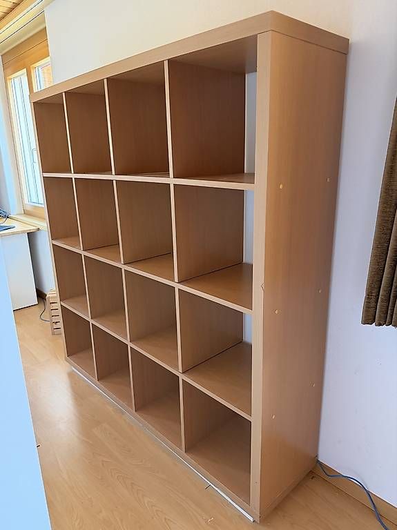 Étagères: Ikea Regal Kallax Holz – D'occasion à Besenbüren par hue_j8dq 1
