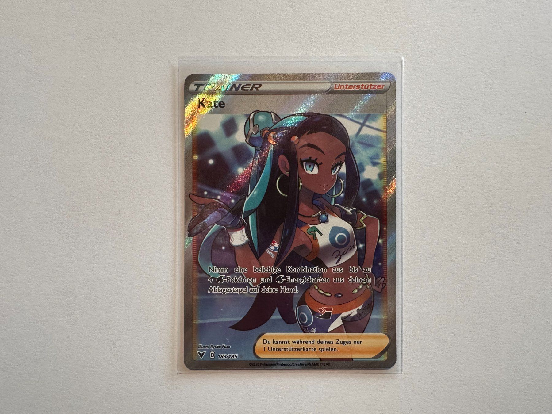 Pokémon Carte collezionabili: Kate Vivid Voltage Trainer Fullart DE – Usato da Hagendorn venduto da Pokecollectorch
