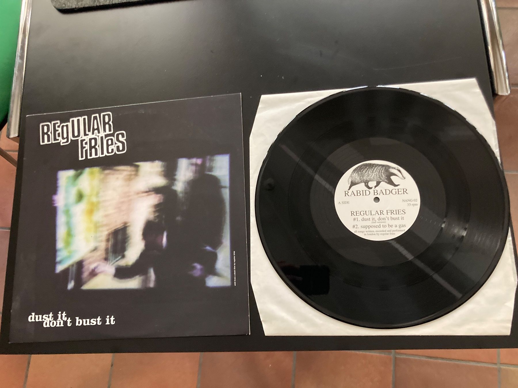 Vinyles: Regular Fries - Dust It, Don't Bust It (12") – D'occasion à Fribourg par Karushi