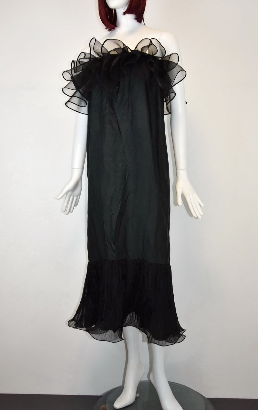 Kostüme: Fasnachtskostüm/Halloween/Tema Party/ Basteln/schwarz/Gr.42 – Gebraucht aus Wohlenschwil von ABC-Vintage 1