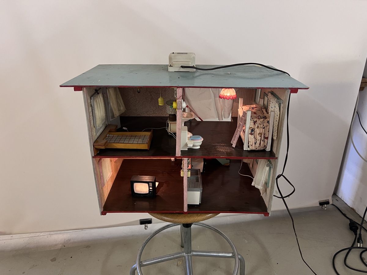 Case e mobili per bambole: Retro Puppenhaus mit Beleuchtung, Transformator, Top! – Usato da Winterthur venduto da schenker02 1