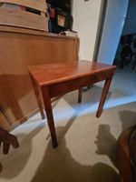 comodino in legno con vano contenitore buone condizioni