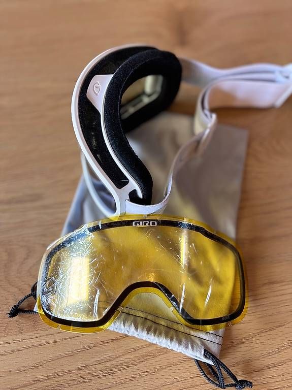 Brillen & Gläser: Masque de ski GIRO + écran jour blanc – Gebraucht aus Haute-Nendaz von ned_rw7r 1