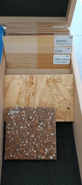 Valigie: Holz-Muster-Koffer – Usato da Wohlen AG venduto da jmo_wjv2 2