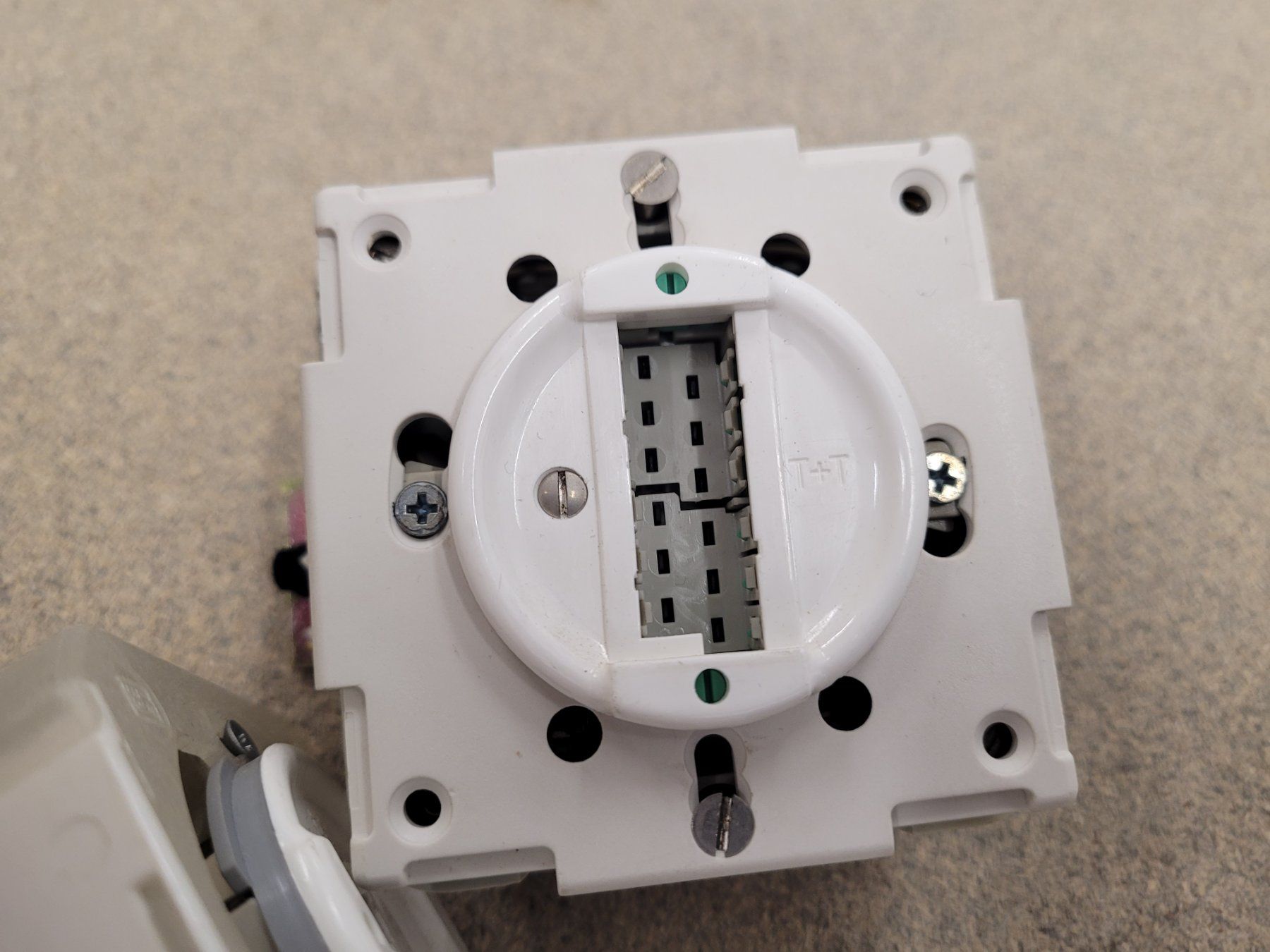 Stecker: 3 Stück Telefonsteckdosen TT83, div. Modelle – Gebraucht aus Vitznau von Night-Fire 3