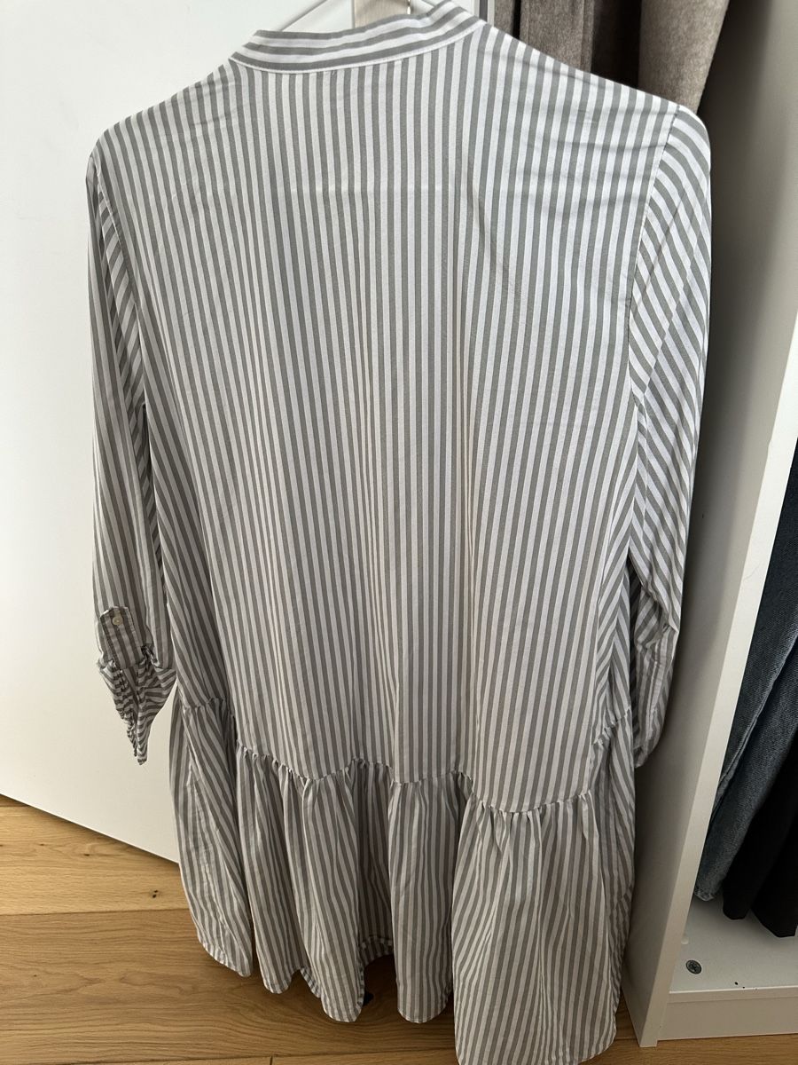Only Robes: ONLY Blusenkleid gestreift Gr. 38 – Neuf (Voir description) à Oftringen par Anci.di 3
