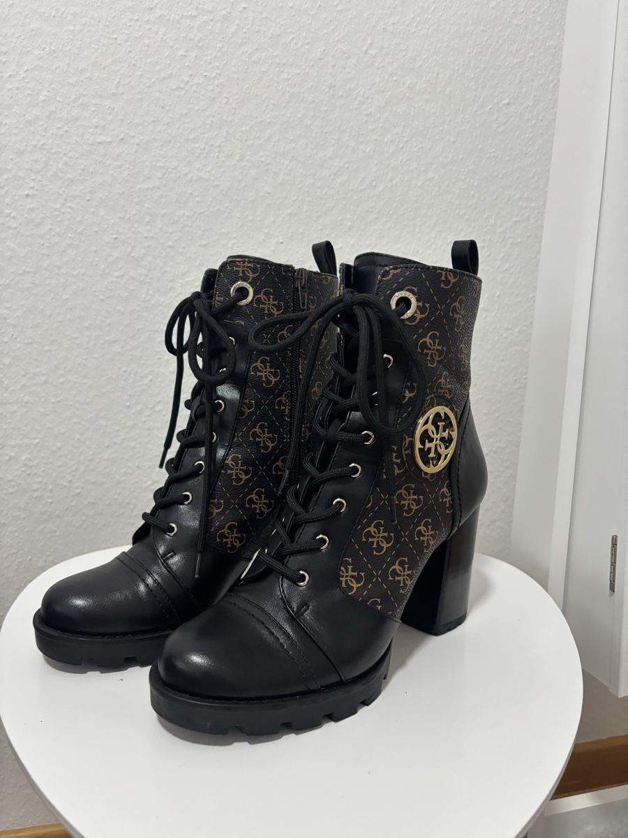 Guess Chaussures femmes: Guess Stiefeln – Neuf (Voir description) à Oberentfelden par Amra.K