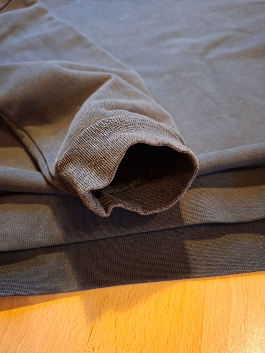 Levi's Pullover & Sweatshirts: Pull Levi’s Noir taille S – Gebraucht aus Épalinges von lola_vp_99 6