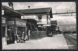 Buchs, Wartesäle, Geschäft und Restaur
