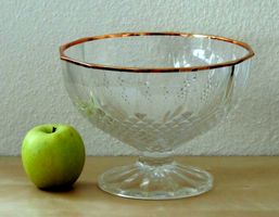 Grande coupe à fruits vintage, Cristal d'Arques, bord doré