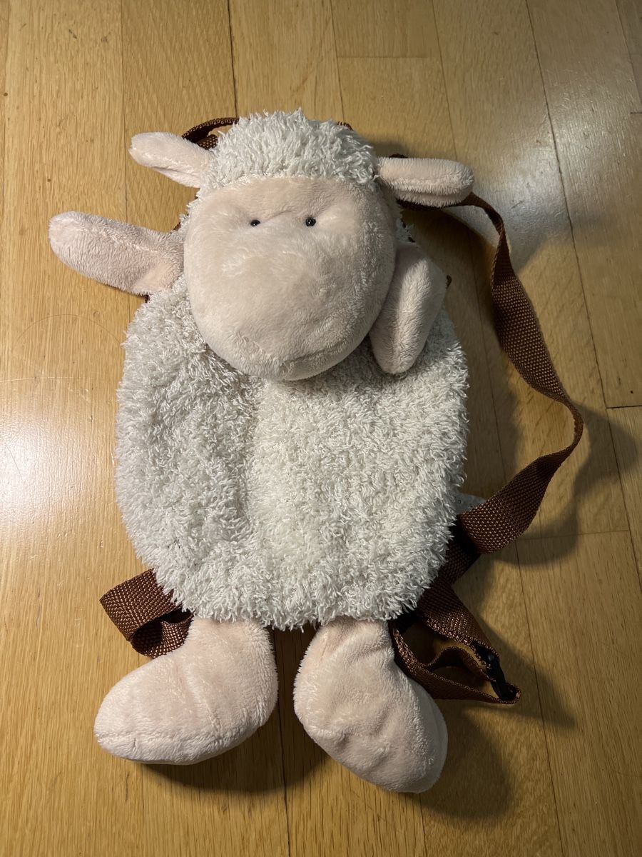 Kindertaschen: Kinderrucksack Schaf Stoff – Gebraucht aus Zürich von Salsera79