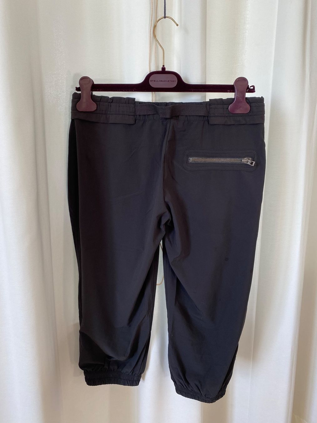 Stella McCartney Pantaloni: Adidas by Stella McCartney Sporthose 34 – Usato da Zürich venduto da JDB_Vintage 1