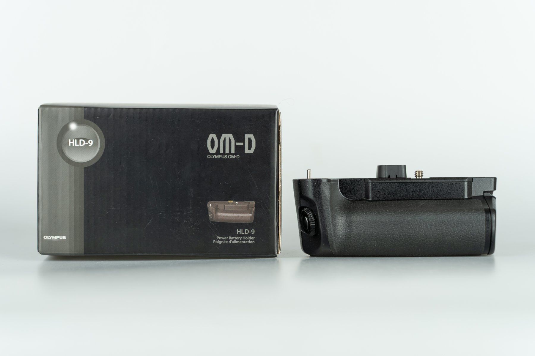 Olympus Altri Accessori: Olympus HLD-9 Batteriegriff zu E-M1 Mark II – Usato da Frauenfeld venduto da foto_winiger_gmbh