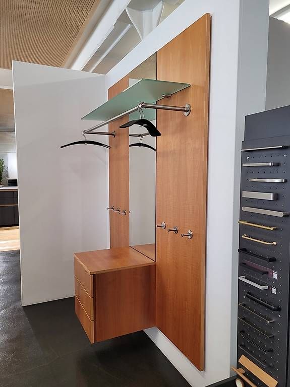 Guardaroba: Garderobe (Schreinerfertigung) – Usato da St. Gallen venduto da hp.mueller_ag 1