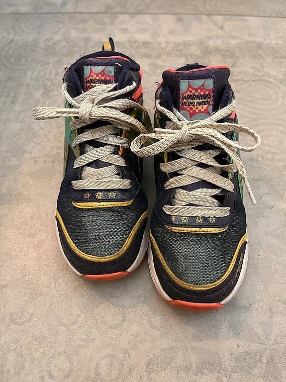 Scarpe per ragazze: Skechers Sneakers Gr. 33 – Usato da Hochdorf venduto da o0simone0o 1