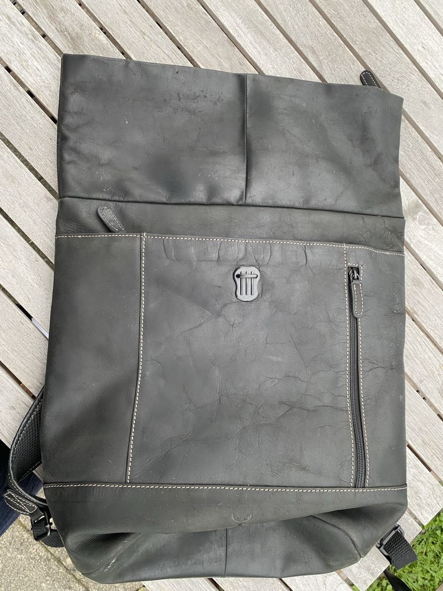 Zaini: Echt Lederrucksack schwarz – Usato da Mauren TG venduto da Mariso11 1