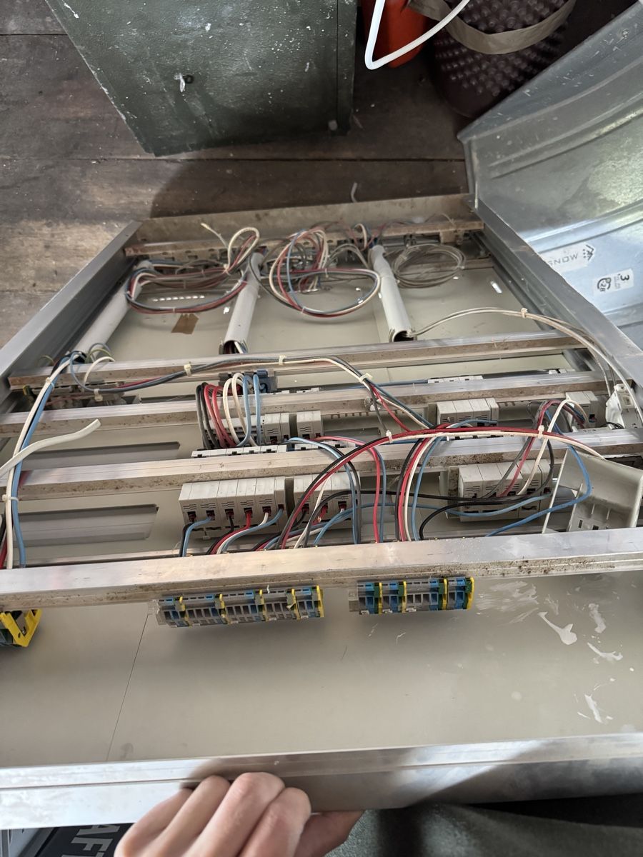 Alimentazione elettrica: Hauptverteilung Tableau – Usato da Laupersdorf venduto da aut_y6sb 5