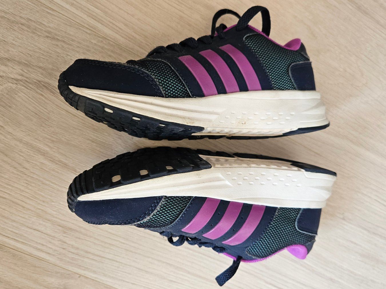Adidas Scarpe per ragazze: Adidas Turnschuhe Grösse 31 – Usato da Buchs ZH venduto da Reto_981 4