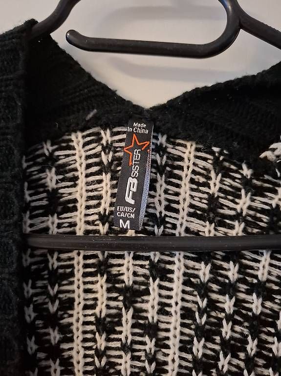 Giacche: StrickJacke – Usato da Münchenstein venduto da Salvis_68 1