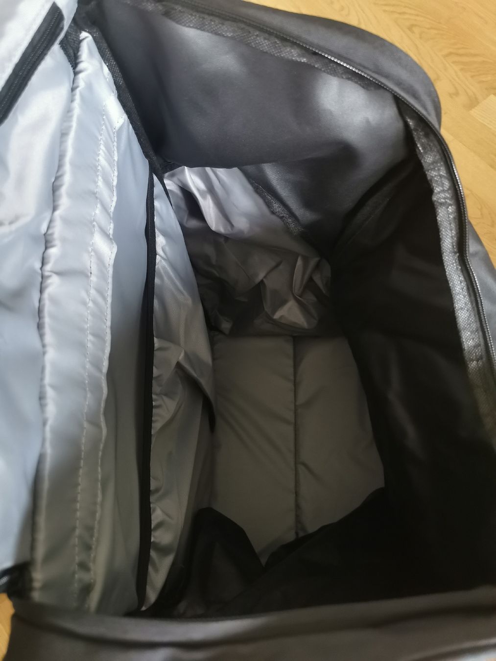 Zaini: Gross albright Rucksack – Nuovo (secondo la descrizione) da Bern venduto da ged_ffx9 3