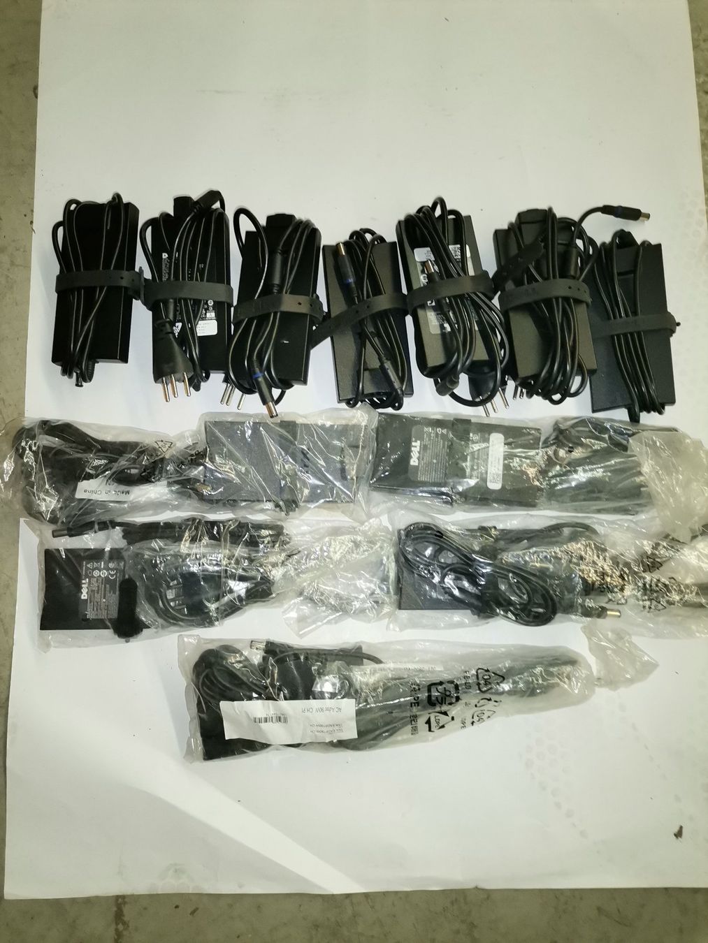Dell Ladegerät: DELL 90W, 19.5V, 4.6A,  12Stueck – Neu (gemäss Beschreibung) aus Kleindöttingen von Katze99 3