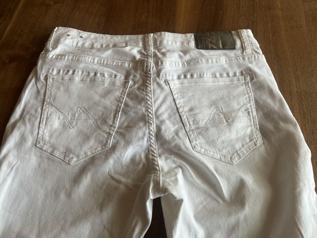 Nile Jeans: Nile Jeans Hose Gr S+ (38) – Nuovo e nell'imballaggio originale da Aarberg venduto da Jakaro 1