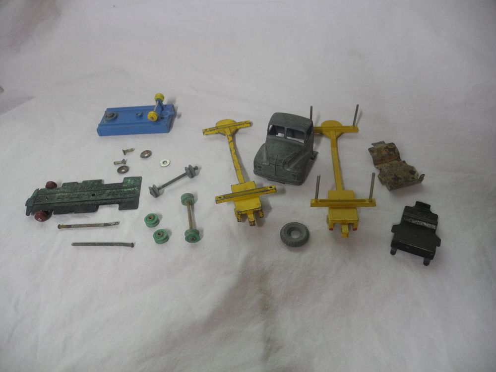 Figurine Conducteur De Travaux Dinky Toys - Pièce De Remplacement En Plastique Noir 1:43