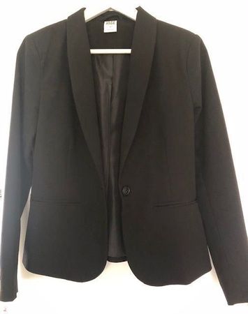 Neuwertiger Blazer Vero Moda Gr. M schwarz