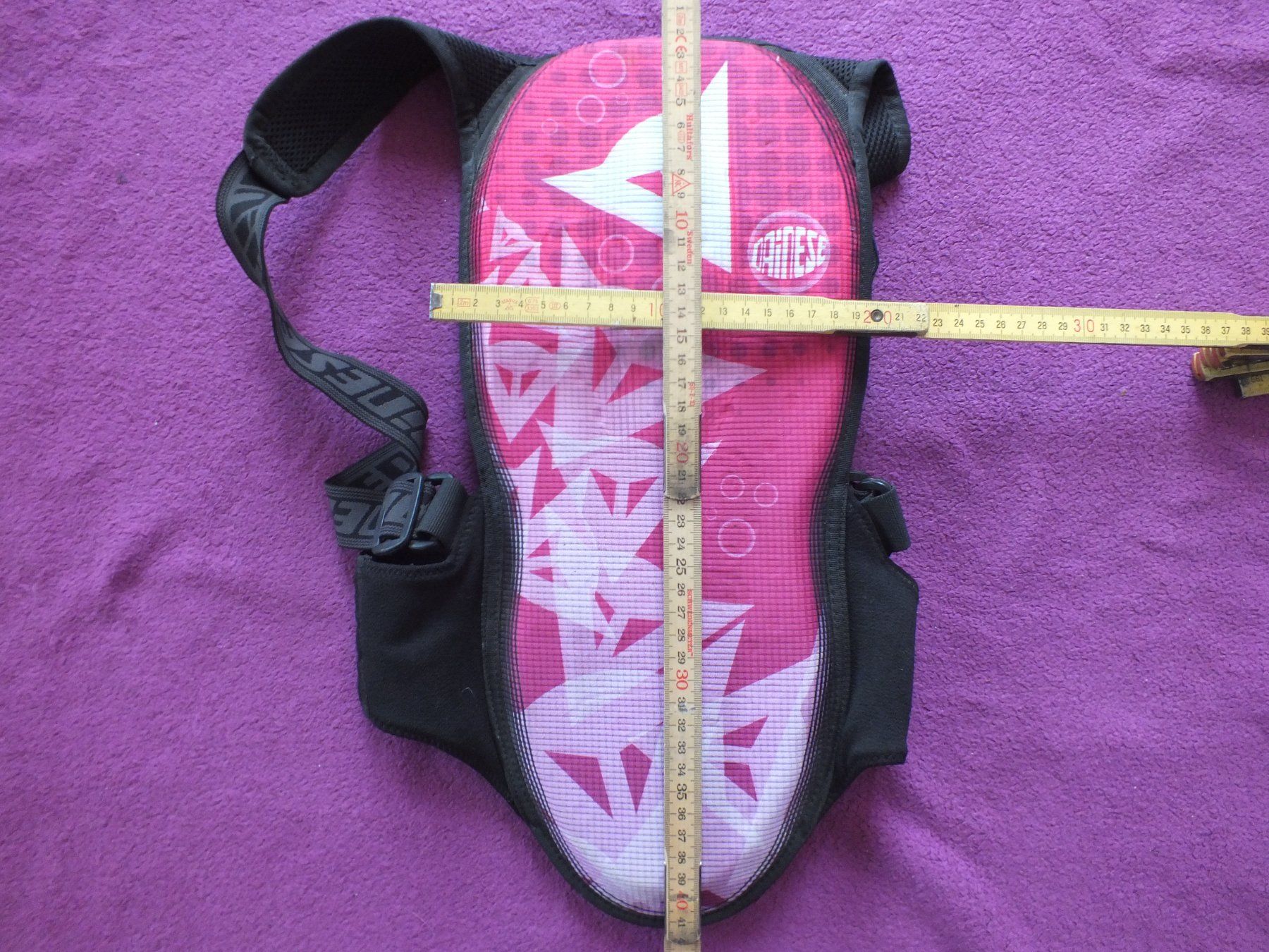 Dainese Protezioni & Imbottiture: Dainese Ski/Snowboard Protektor / Rückenprotektor Gr. S – Usato da Müllheim Dorf venduto da Seeeule01 6