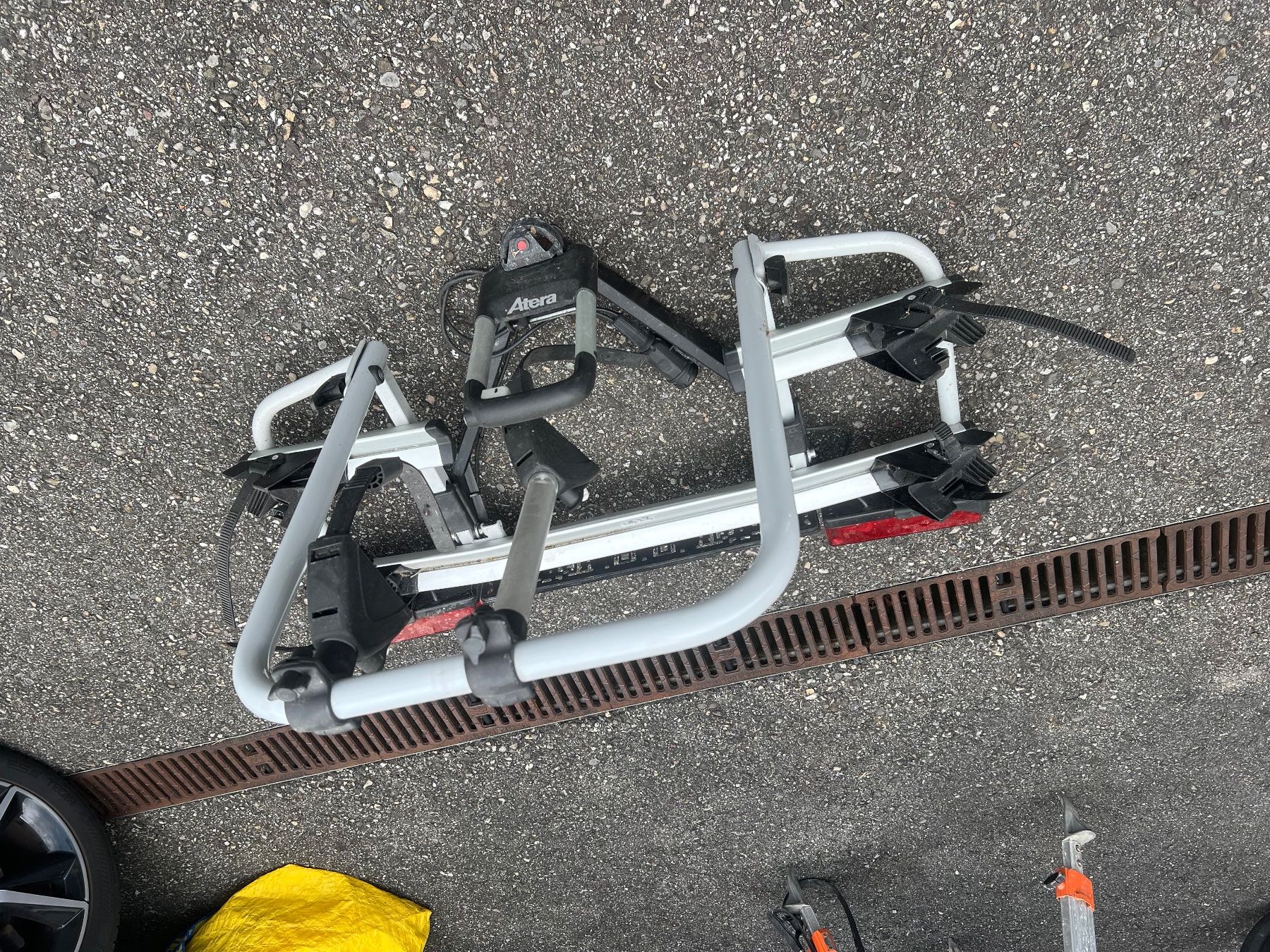 Travi: Fahrradträger silber schwarz – Usato da Boningen venduto da LAZ 3