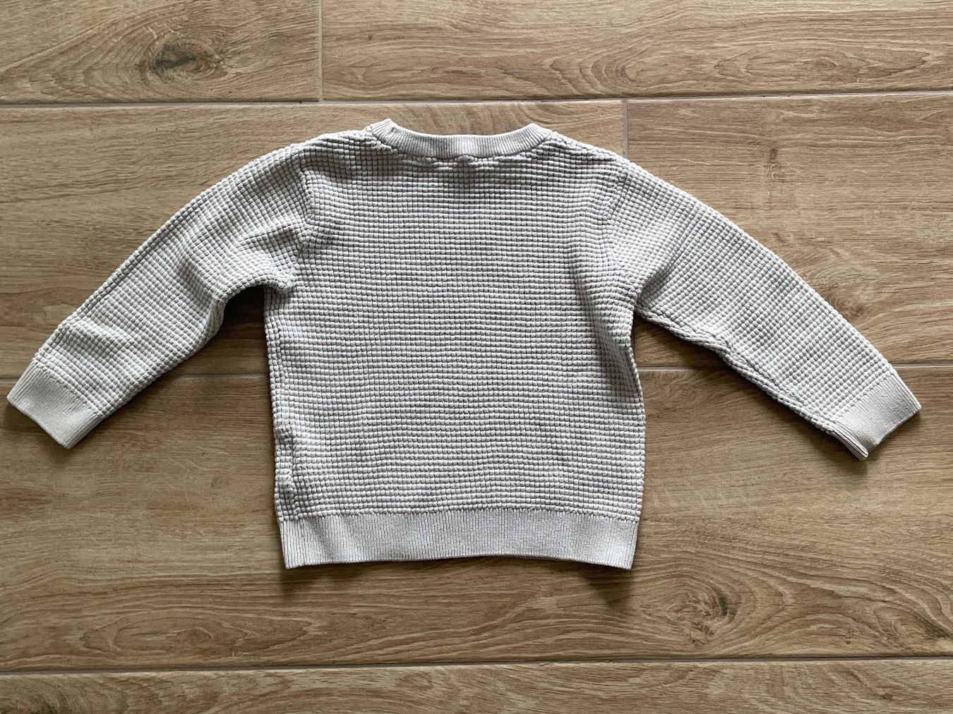 H&M Maglioni & Felpe: Kinder Pullover gestrickt beige Gr. 104 – Usato da Winterthur venduto da NaNa24 1