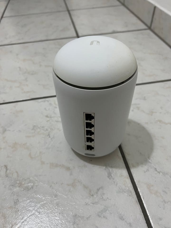 Ubiquiti Modems & Router: Ubiquiti UniFi Dream Machine (UDM) – Gebraucht aus Massagno von mis_m7ny 2