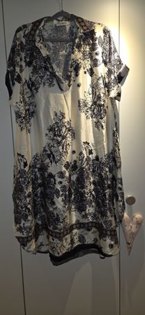 Kleid FLO&POI Seide Viskose schwarz/weiss  Overseits