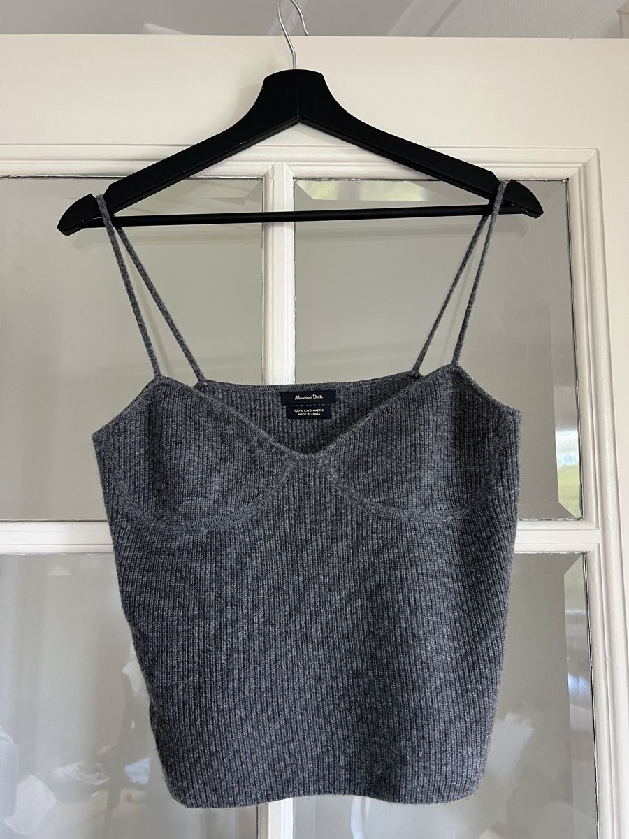Massimo Dutti Tops: Top cachemire Massimo Dutti – Neuf (Voir description) à Genève par MinimalistDressing