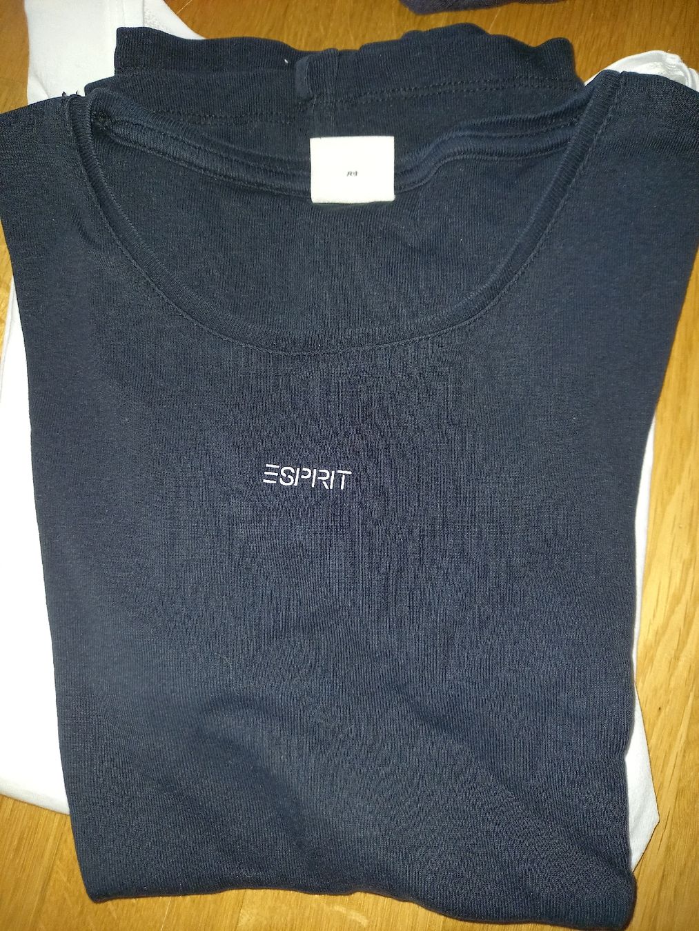 T-shirt: Tshirts Gr. 38 6 Stk. – Nuovo (secondo la descrizione) da Horgen venduto da mibi75 2